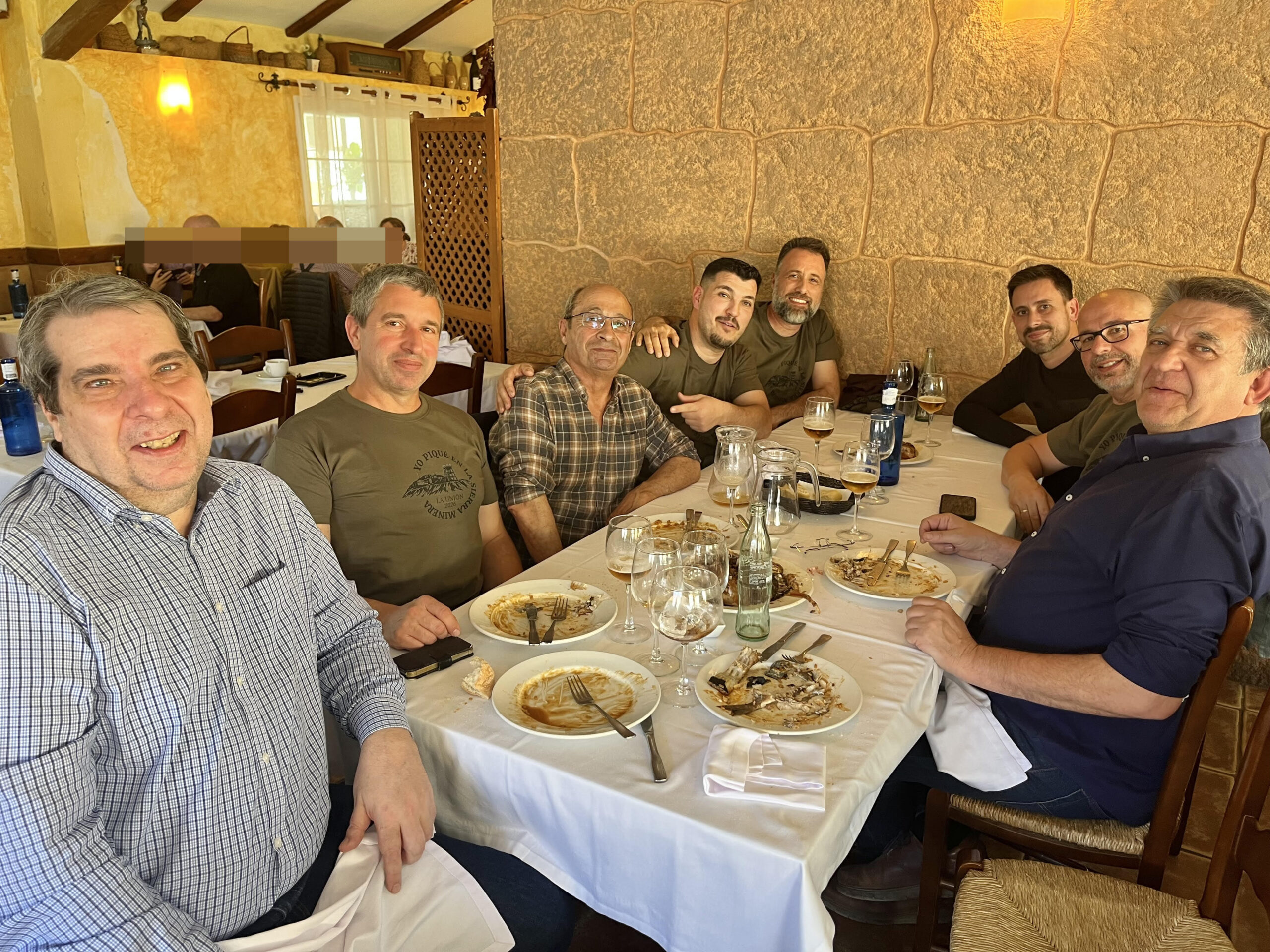 Comida de primavera de colaboradores de la asociación